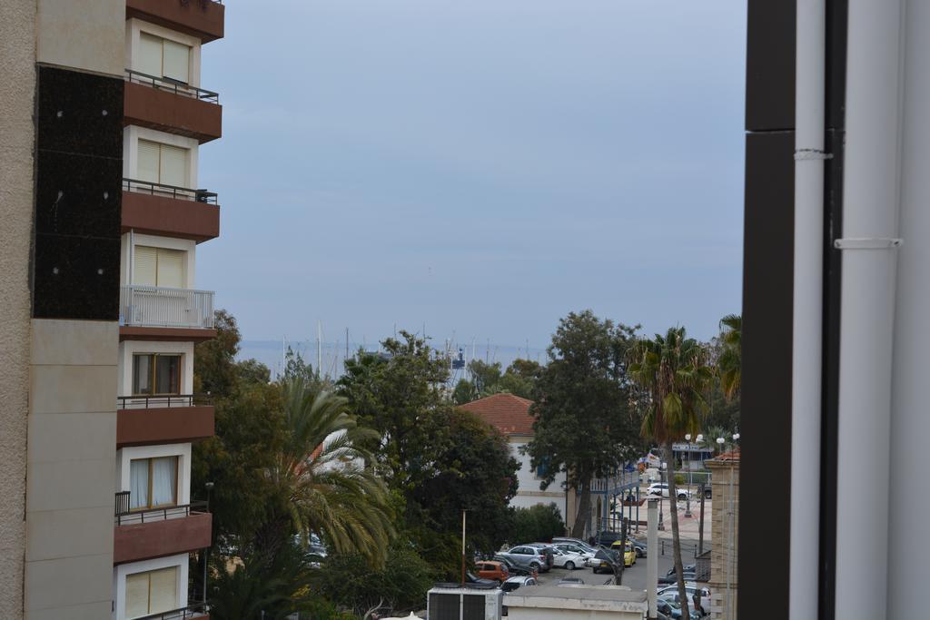 P L Panagiotis Apartment Larnaka Exterior foto
