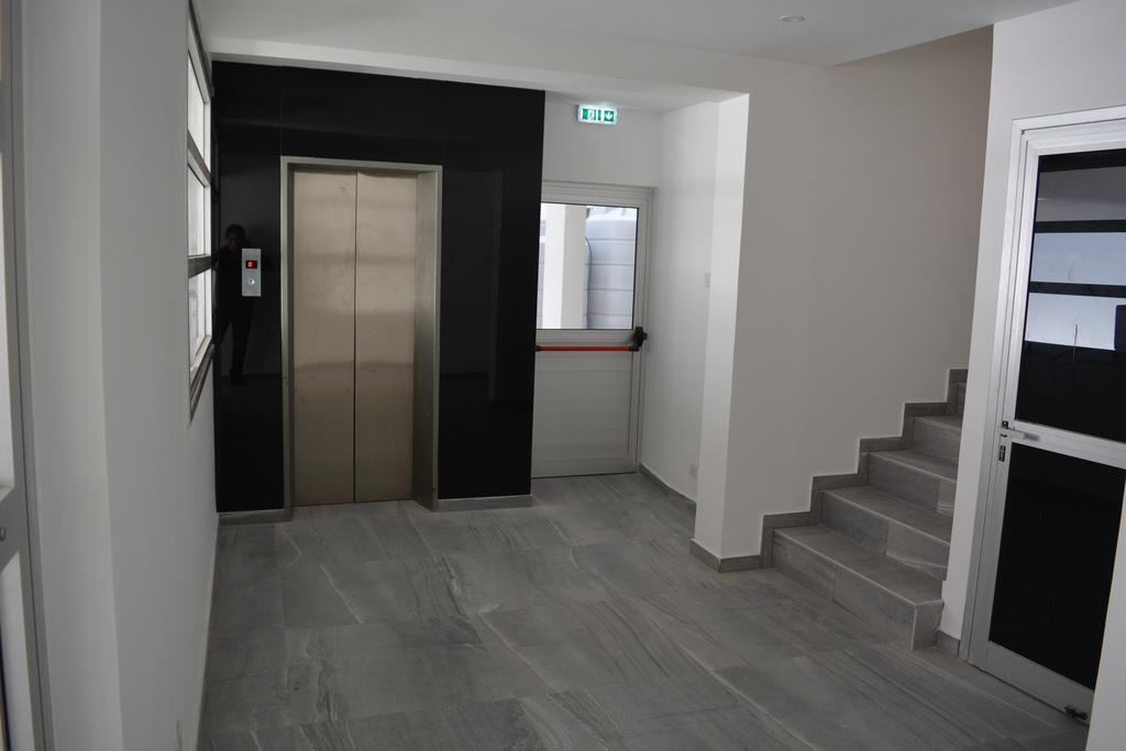 P L Panagiotis Apartment Larnaka Exterior foto