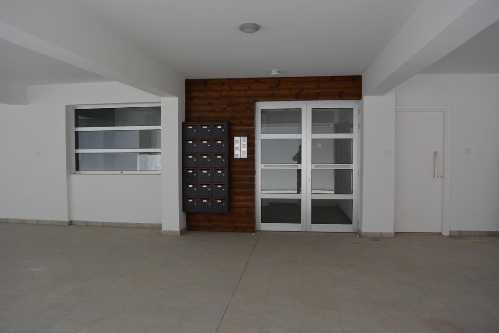 P L Panagiotis Apartment Larnaka Exterior foto