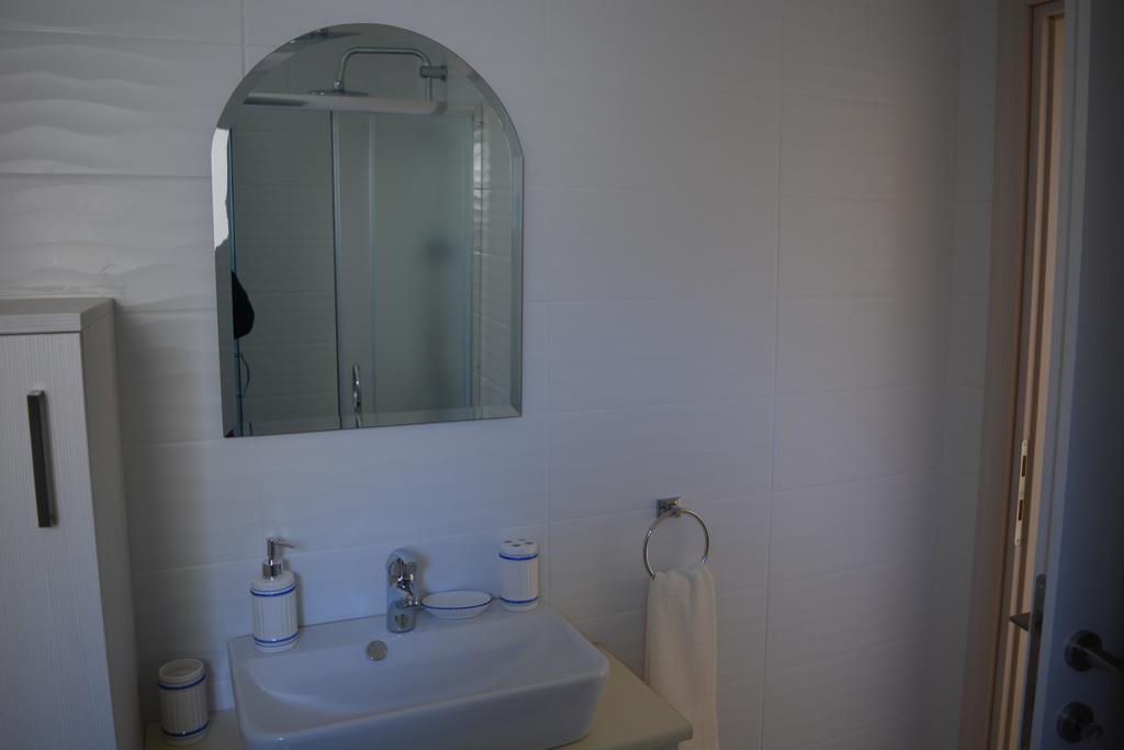 P L Panagiotis Apartment Larnaka Exterior foto